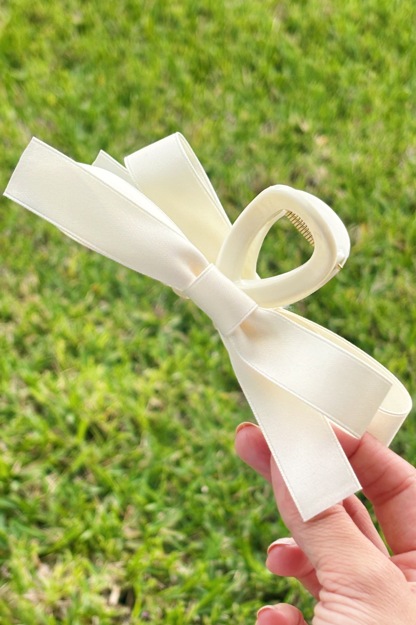 Satin Bow Hairclip